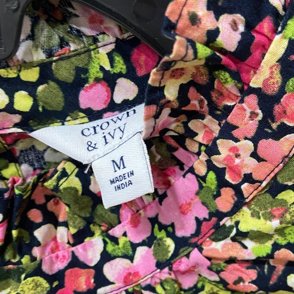 Crown & Ivy Pink and Green Floral Blouse - Picture 4 of 5